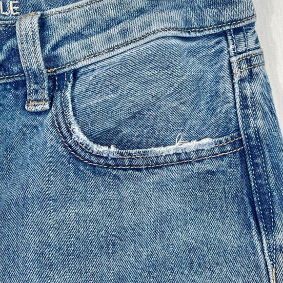 American Eagle Mom Jean Hi-Rise Straight Leg Light-Wash Stretch Sz 6 100% Cotton - Picture 9 of 14